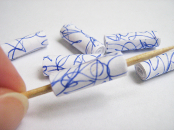 unikatissima Doodled Paper Beads